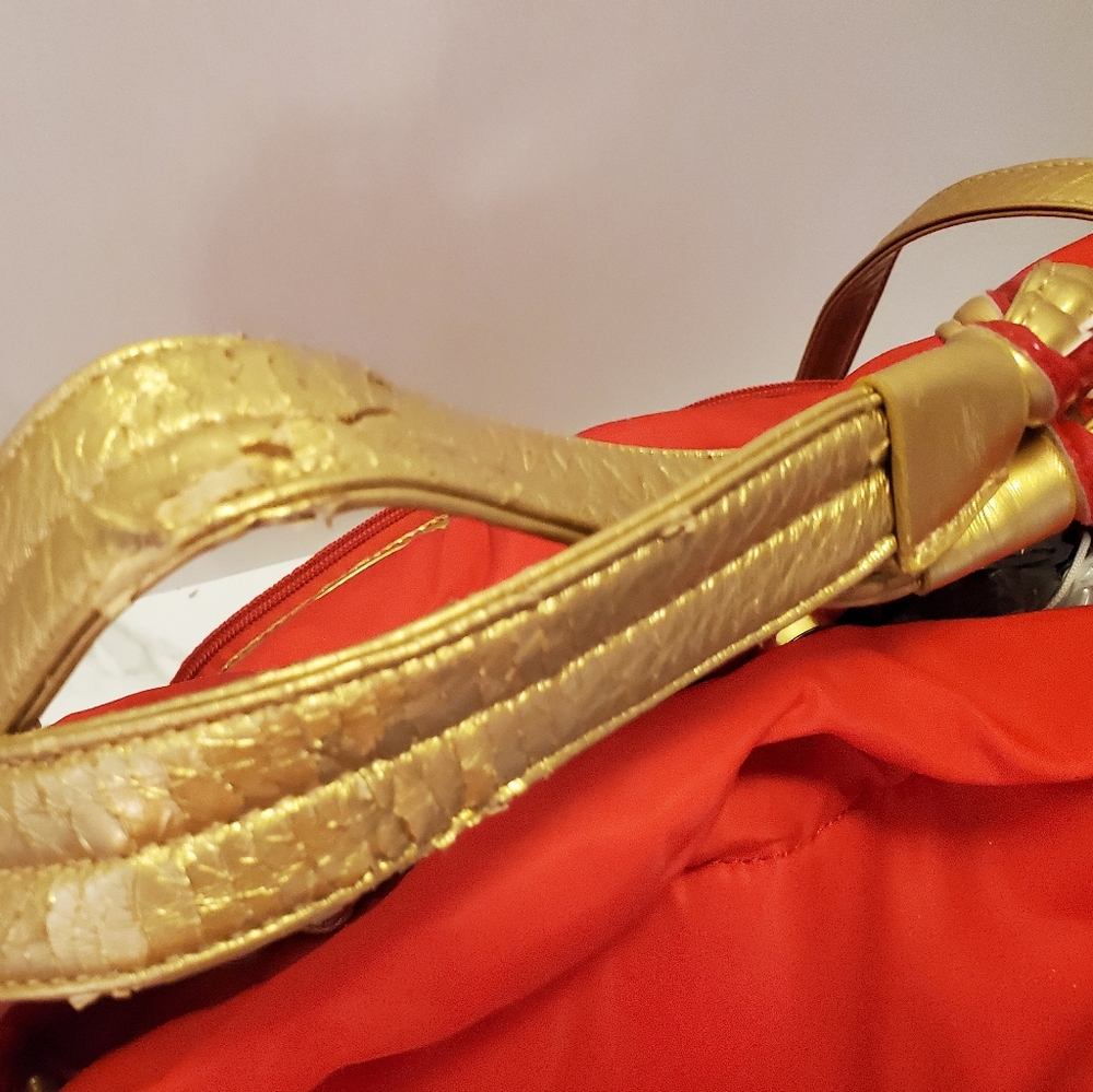 Red Valencia Shoulder Bag - Picture 10 of 12